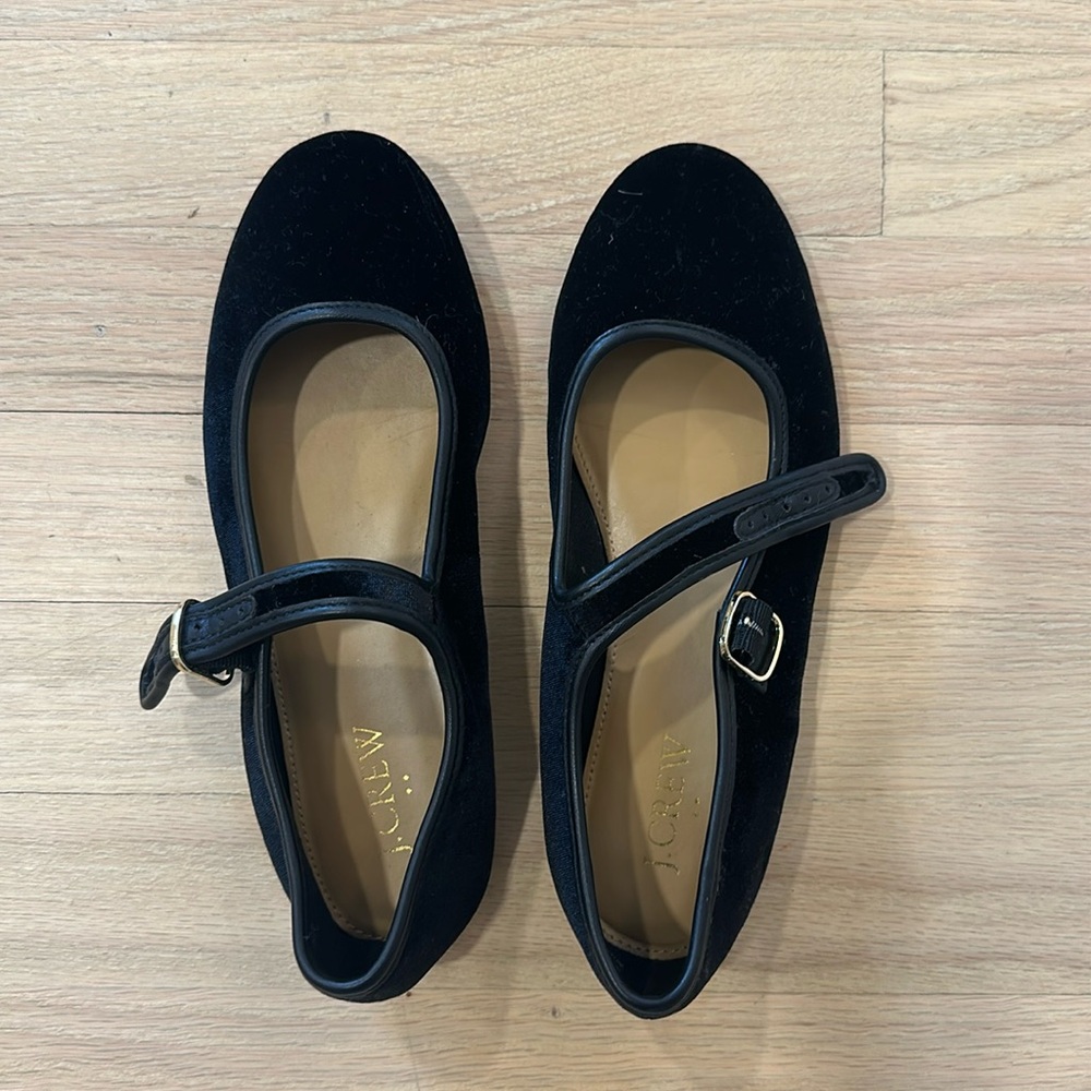 like NEW Jcrew velvet ballet flats